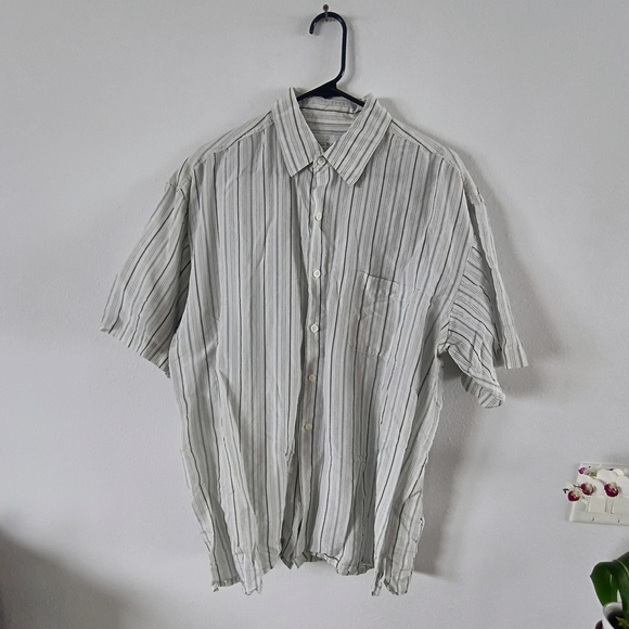 bill blass Other - Bill Blass Silk Striped Button Up Shirt Men’s XL Short Sleeve Blue White
